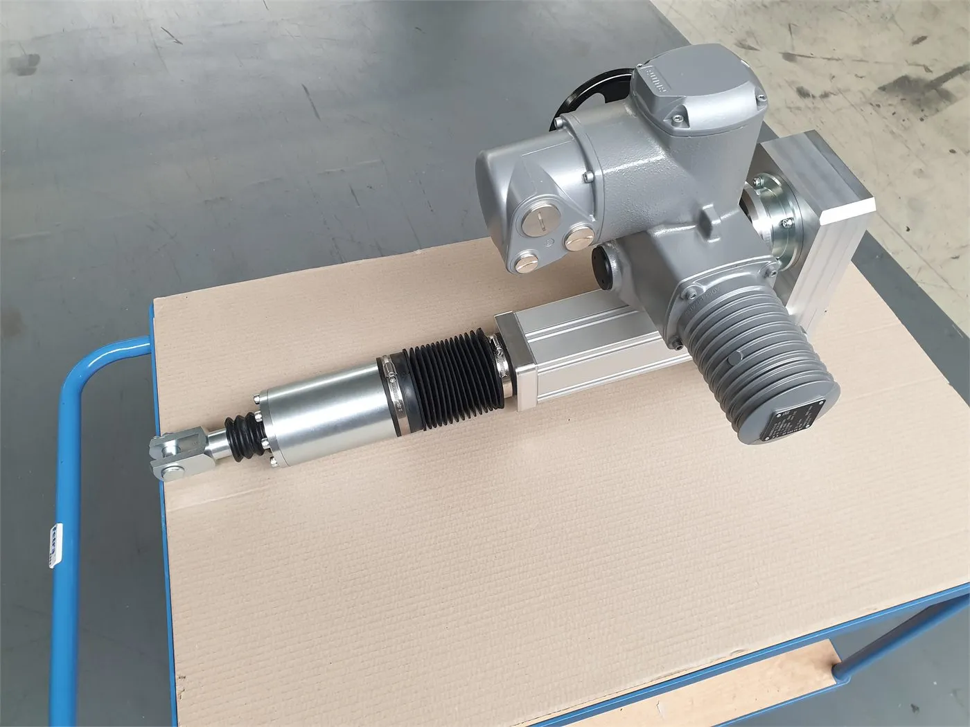 Process engineering: application image 4 with electric actuator